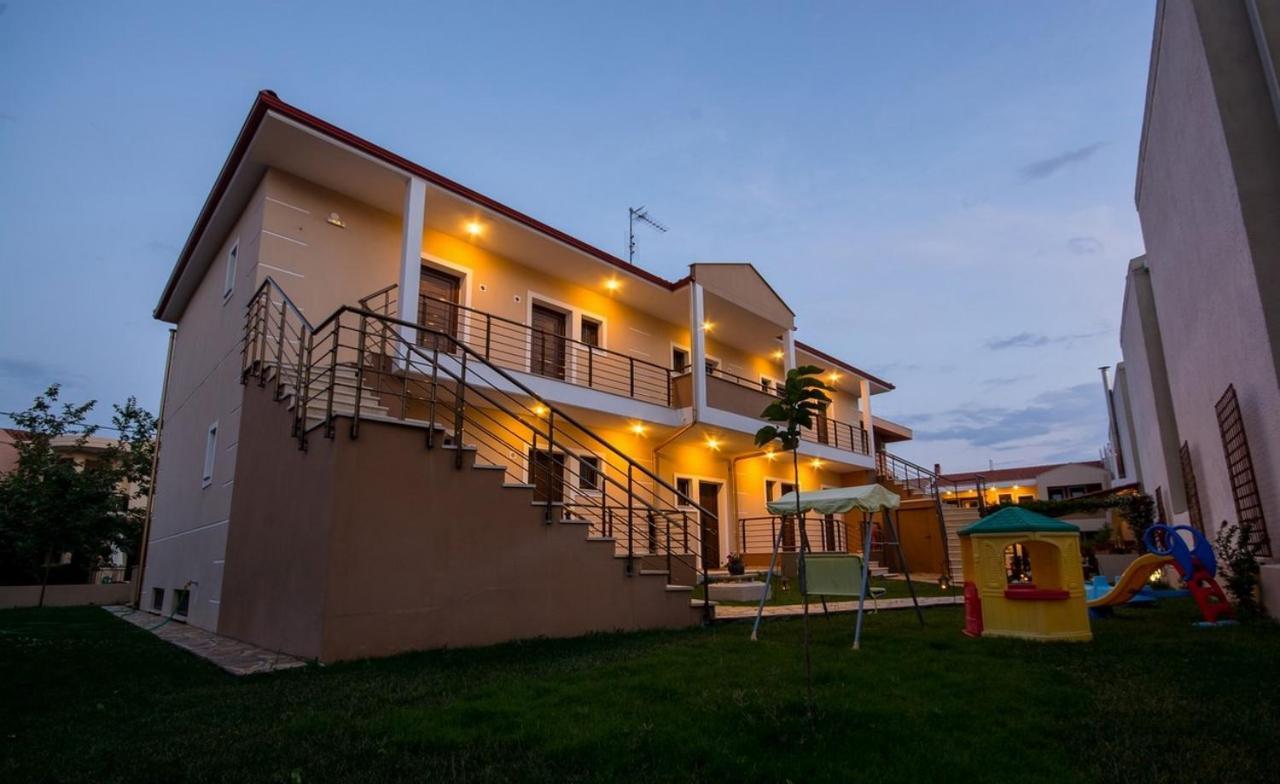 Studio Nikiti Beach Esterno foto