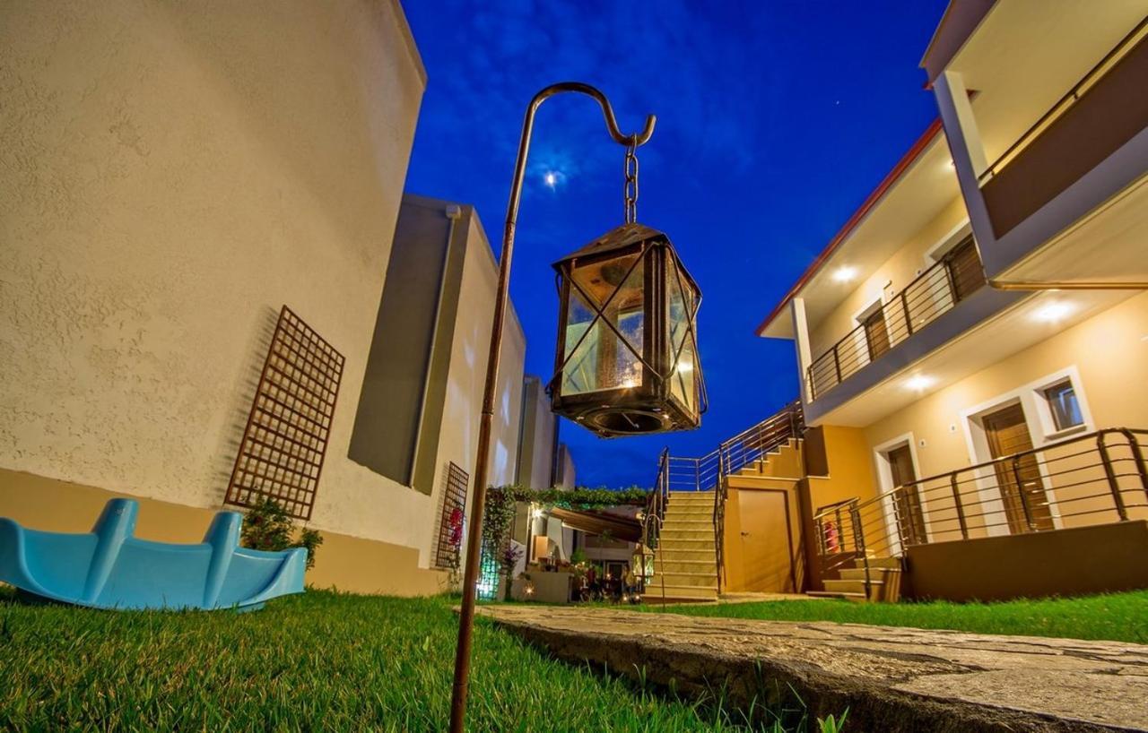 Studio Nikiti Beach Esterno foto