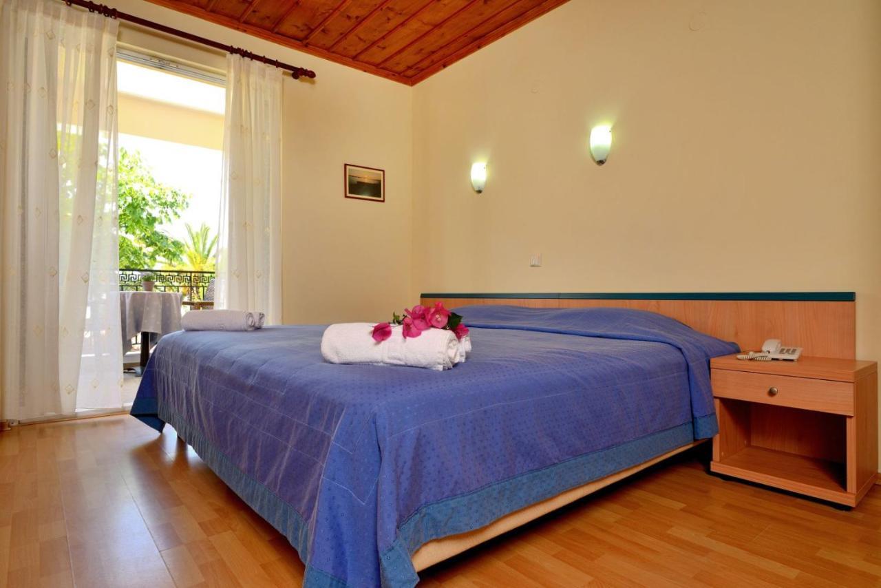 Studio Nikiti Beach Esterno foto