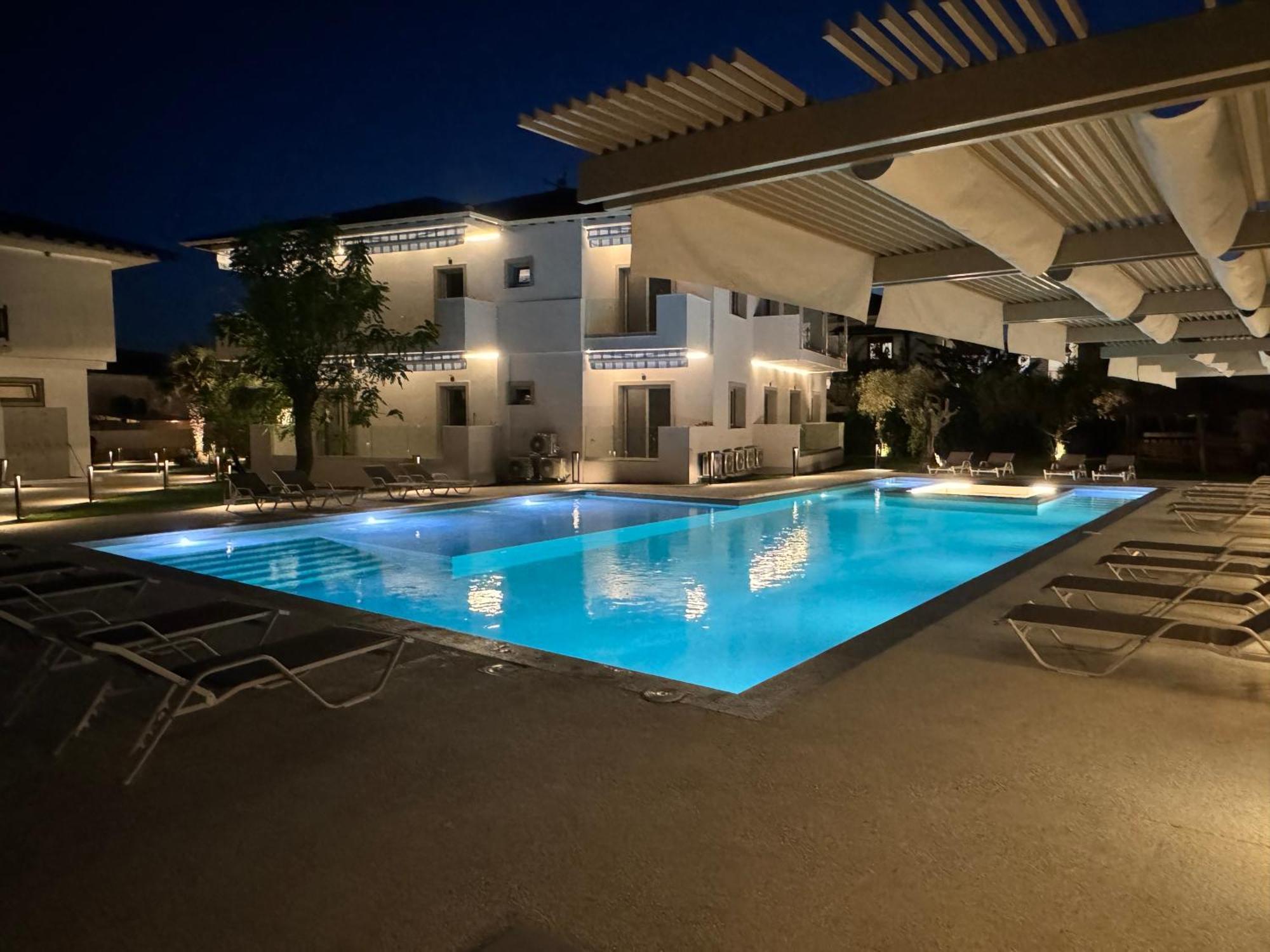 Studio Nikiti Beach Esterno foto