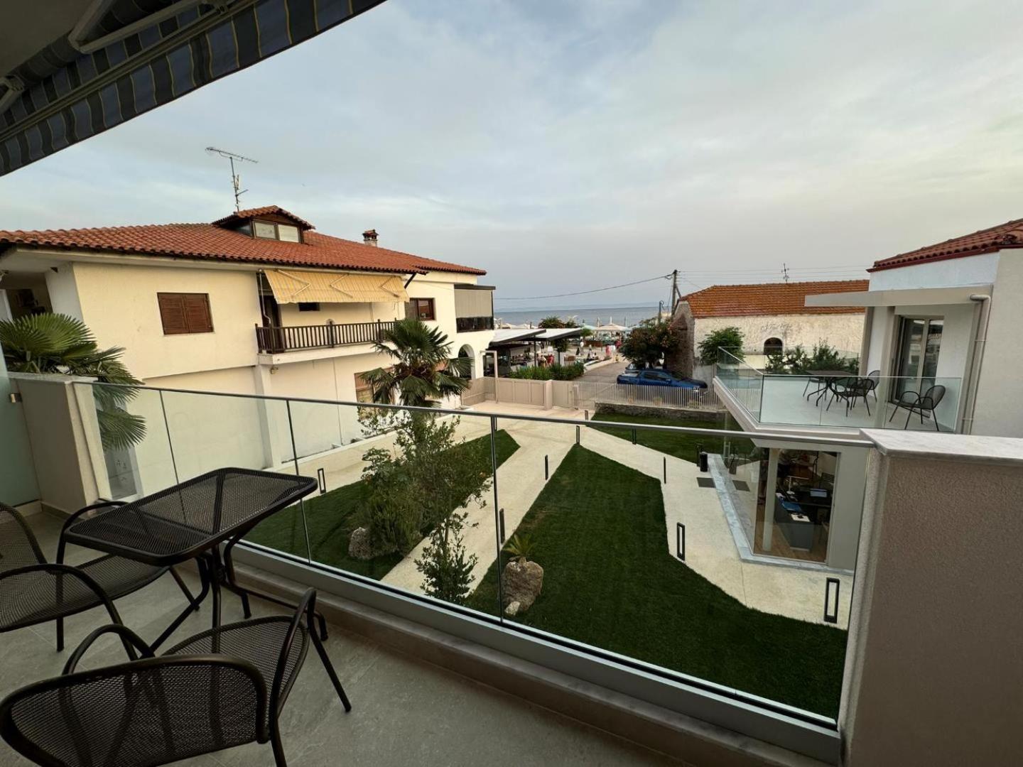 Studio Nikiti Beach Esterno foto